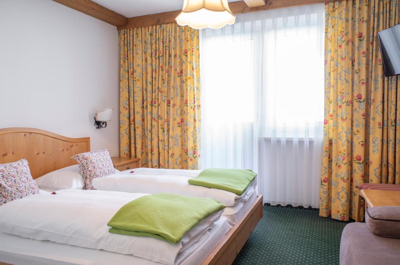 Hotel Garni Wieshof ラウリス エクステリア 写真